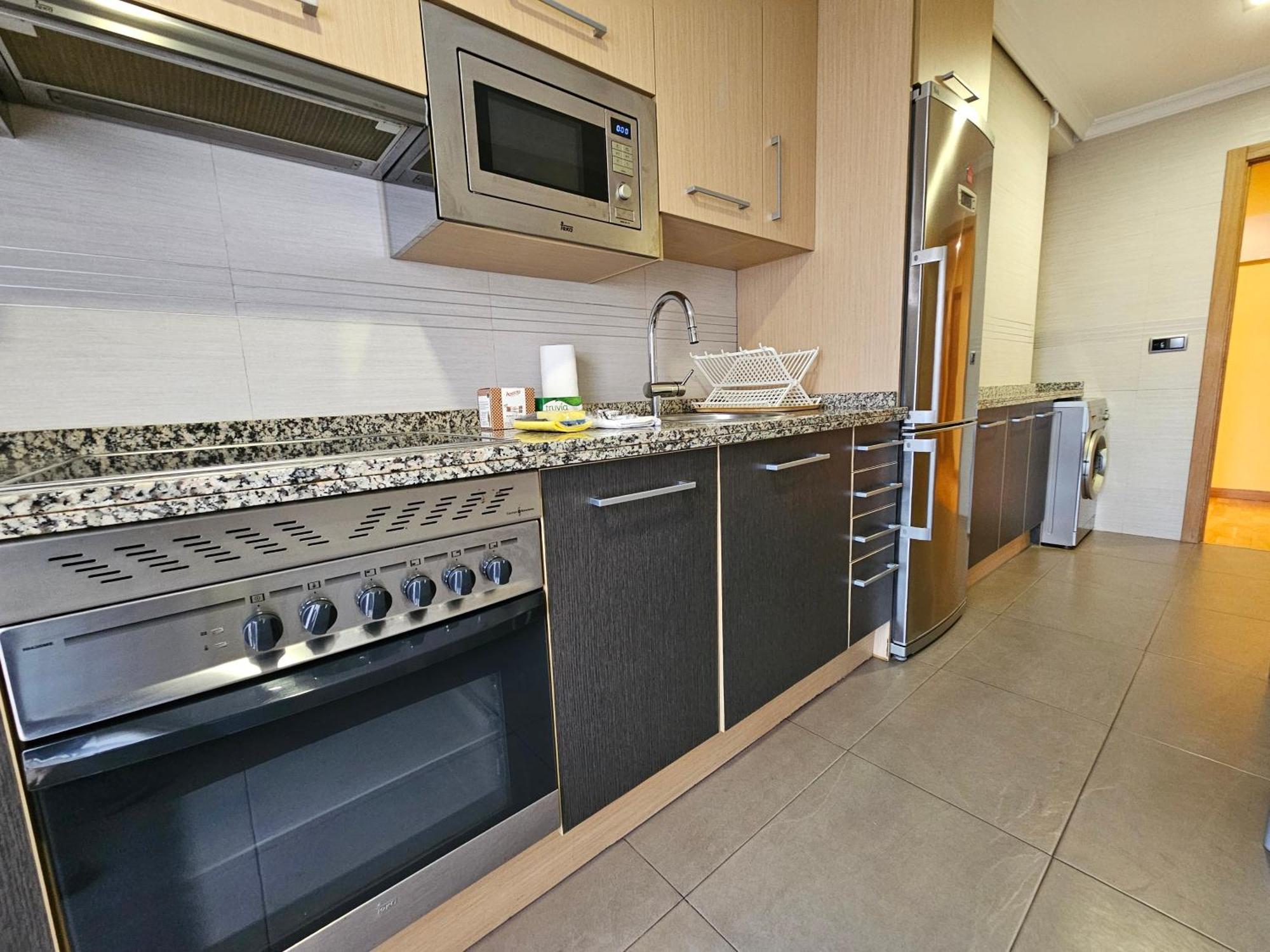 196A Acogedor Apartamento En Gijon Gijón Exterior foto